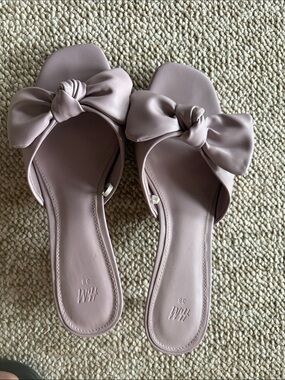 H&M Mauve Knot Bow Slide Sandals - Women's